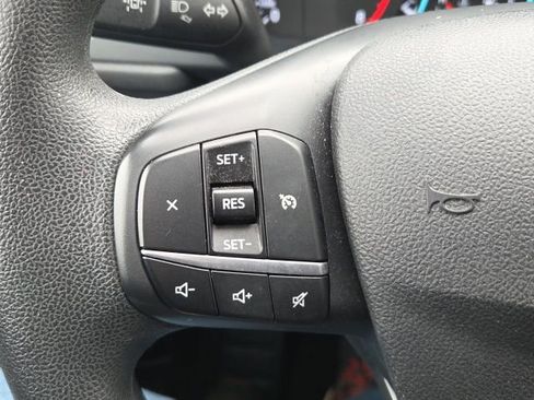 Used 2022 Ford Escape SE w/ SE Sport Appearance Package image 39