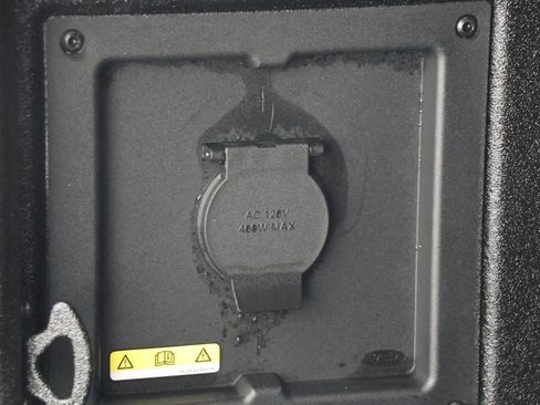 Used 2023 Ford F150 Lariat image 13