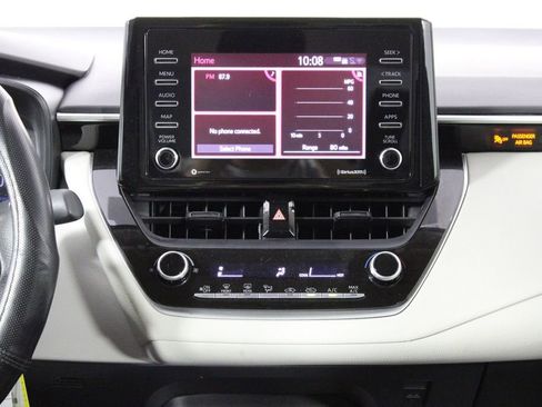 Used 2021 Toyota Corolla L image 27