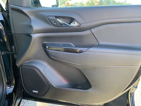 Used 2023 GMC Acadia AT4 w/ Technology Package image 43