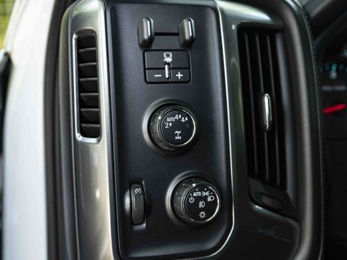 Used 2017 Chevrolet Silverado 1500 LTZ Z71 w/ LTZ Plus Package AWD/4WD image 36