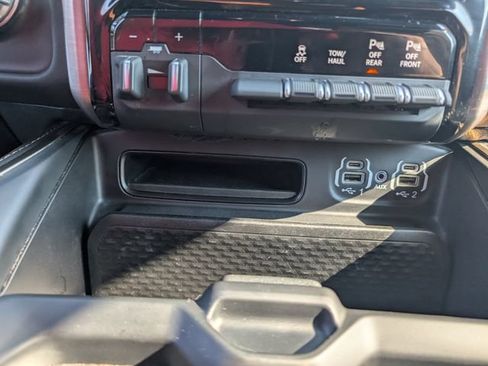 Used 2022 RAM 1500 Limited w/ Body-Colour Bumper Group AWD/4WD image 13
