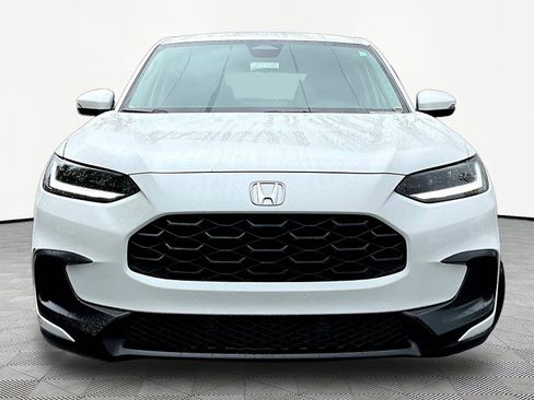 Used 2023 Honda HR-V LX image 2