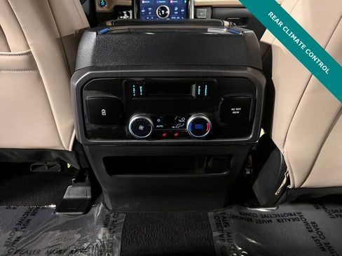 Used 2023 Ford Expedition Platinum AWD/4WD image 16