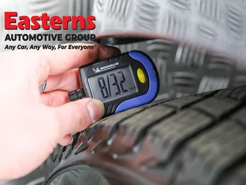 Used 2018 Tesla Model 3 Long Range image 23