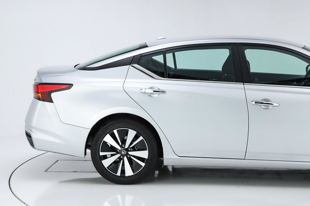 Used 2022 Nissan Altima 2.5 SV FWD image 48