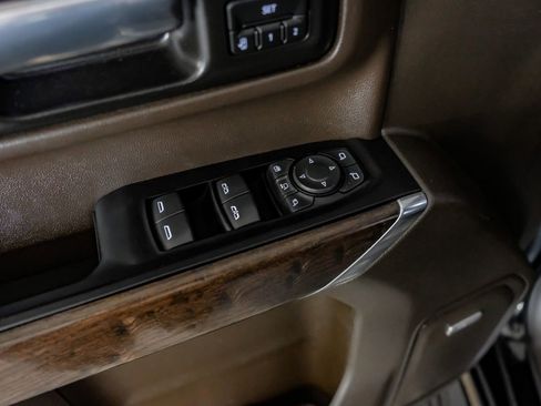 Used 2022 GMC Sierra 2500 Denali AWD/4WD image 44