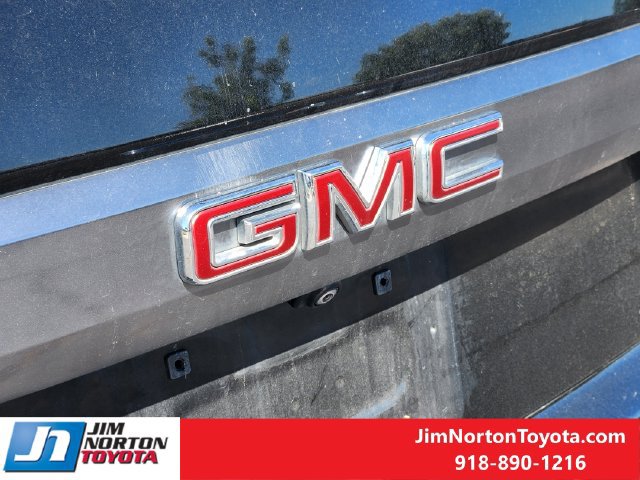 Used 2021 GMC Yukon AT4 w/ Rear Media and Nav Package AWD/4WD image 12