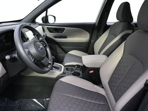 Used 2025 Subaru Forester AWD/4WD image 13