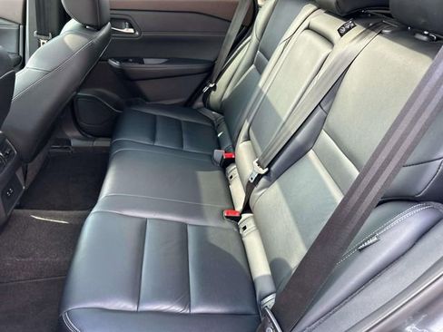 Used 2023 Nissan Rogue SL FWD image 20