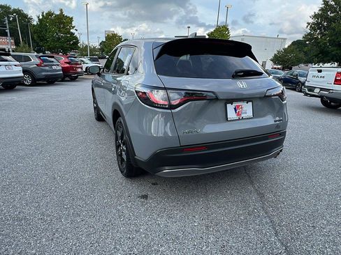Certified 2024 Honda HR-V Sport image 6