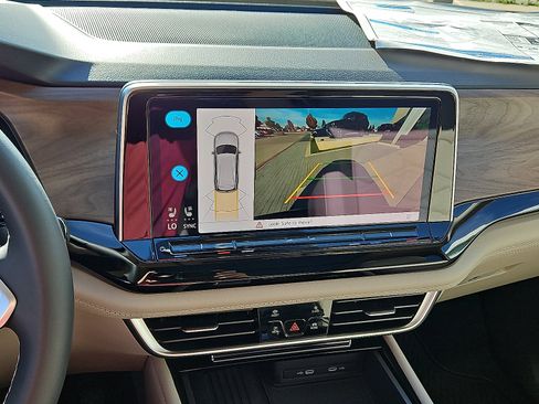 New 2026 Volkswagen Atlas SE image 17