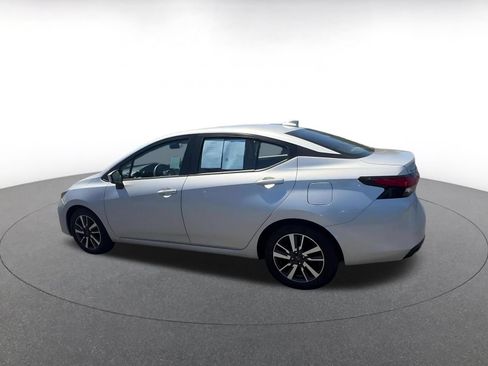 Used 2025 Nissan Versa SV FWD image 9