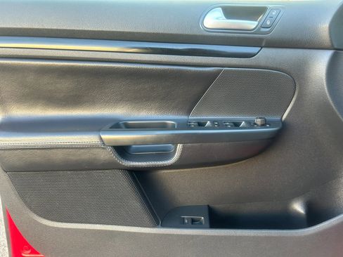 Used 2012 Volkswagen Jetta TDI image 10