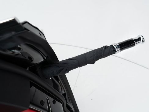 Certified 2024 Rolls-Royce Phantom Sedan w/ The Phantom Package image 31