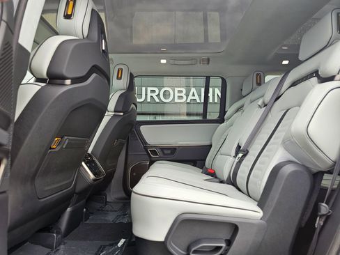 Used 2024 Rivian R1S Adventure AWD/4WD image 23
