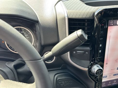 New 2025 RAM 2500 Big Horn image 28