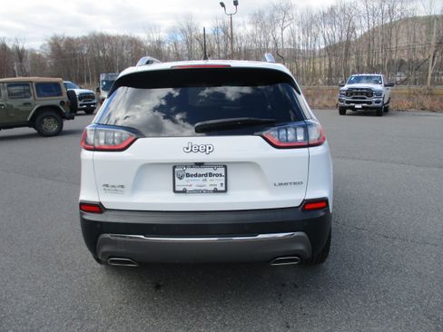 Used 2019 Jeep Cherokee Limited AWD/4WD image 6