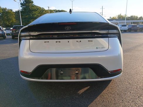 New 2026 Toyota Prius Plug-In Hybrid image 11