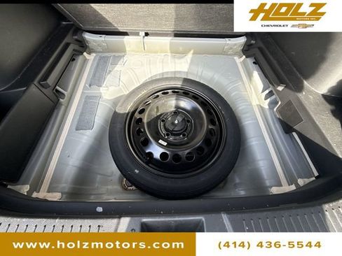 Used 2024 Chevrolet Trax RS w/ Driver Confidence Package image 36