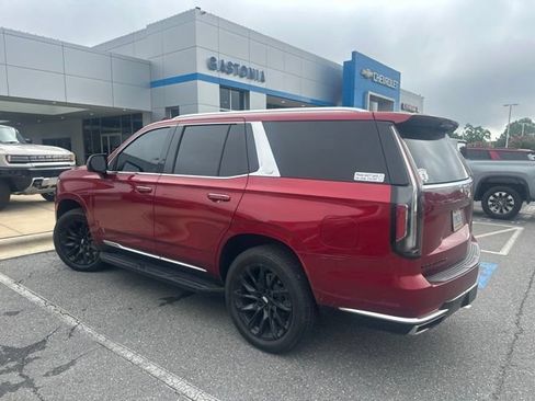 Used 2021 Cadillac Escalade Premium Luxury w/ LPO, Illumination Package AWD/4WD image 4