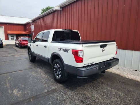 Used 2017 Nissan Titan PRO-4X AWD/4WD image 5