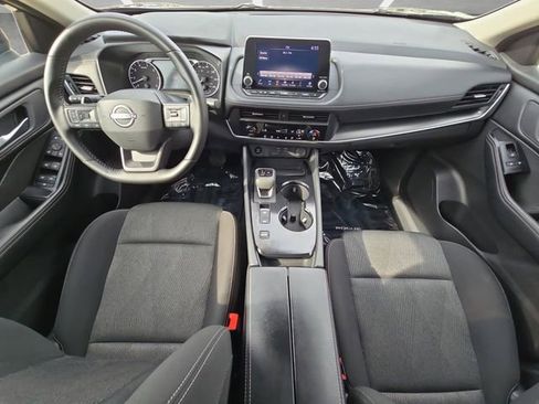 Used 2025 Nissan Rogue SV FWD image 20