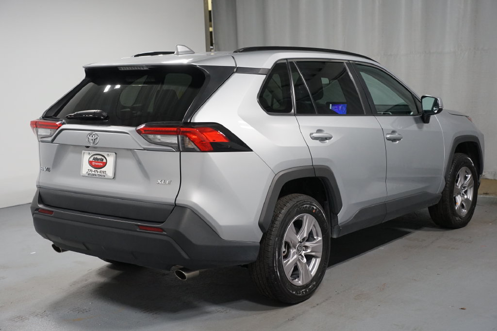 Certified 2025 Toyota RAV4 XLE FWD image 8