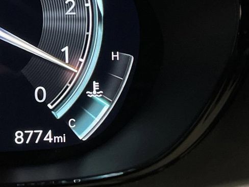 Used 2025 Genesis GV70 2.5T w/ Sport Prestige Package image 6