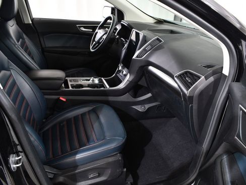 Used 2024 Ford Edge SEL w/ Sport Appearance Package image 10