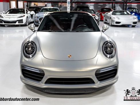 Used 2018 Porsche 911 4 Coupe image 3