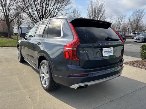 Used 2021 Volvo XC90 T6 Momentum w/ Advanced Package image 8