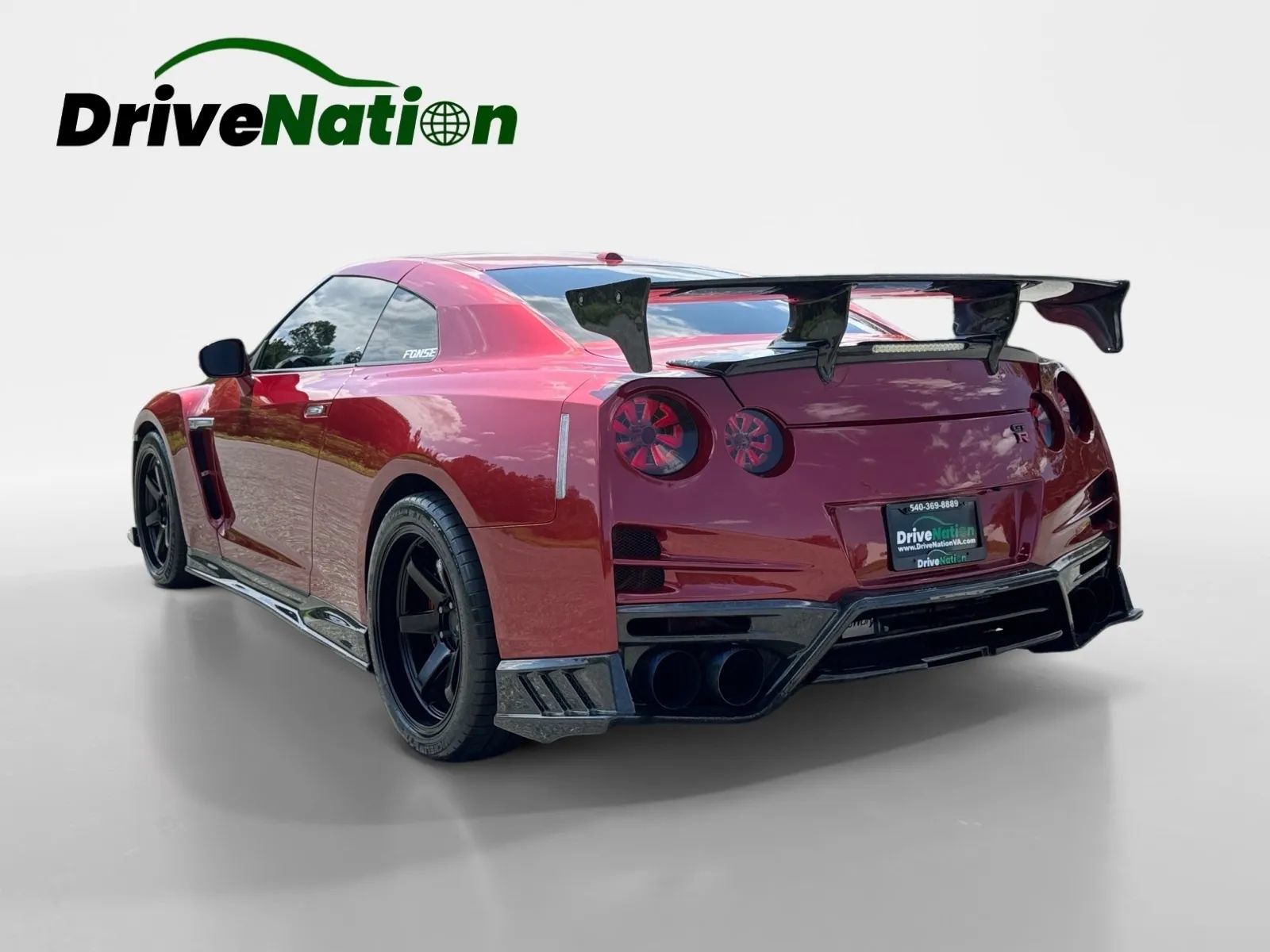 Used 2016 Nissan GT-R Premium AWD/4WD image 7