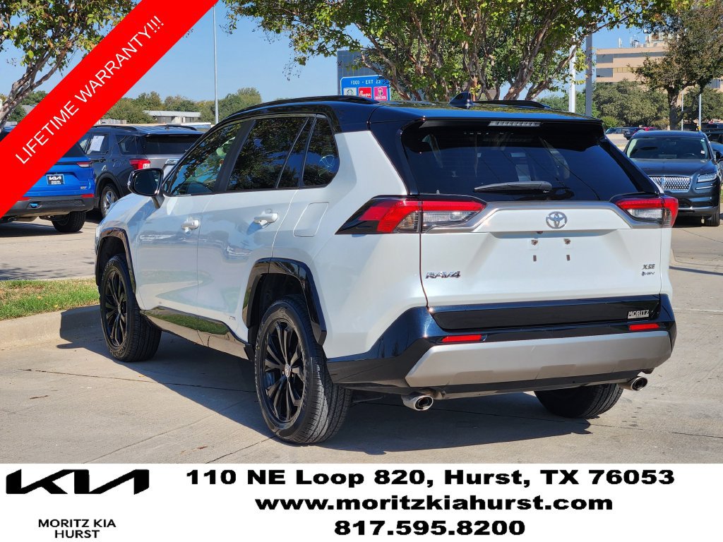 Used 2025 Toyota RAV4 XSE AWD/4WD image 3