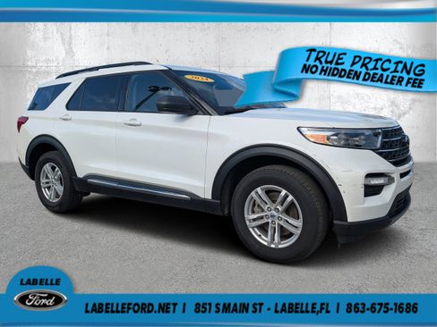 Certified 2024 Ford Explorer XLT w/ Equipment Group 202A AWD/4WD image 1