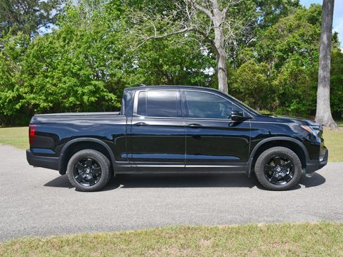 Used 2024 Honda Ridgeline Black Edition image 5