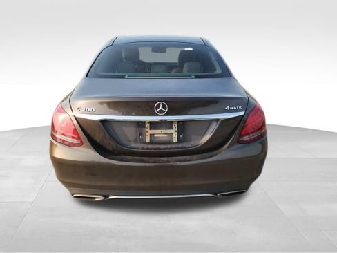 Used 2018 Mercedes-Benz C 300 4MATIC Sedan image 5