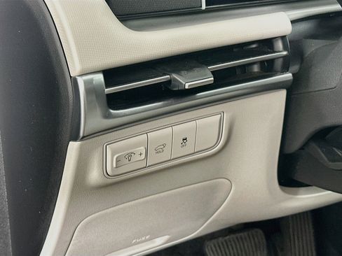 Used 2025 Hyundai Tucson SEL FWD image 17