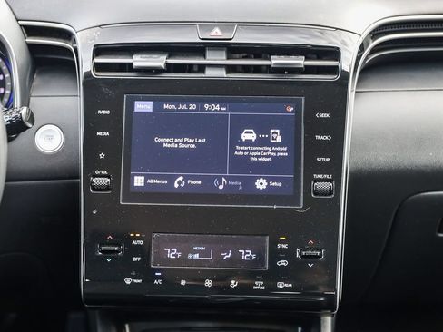 Used 2024 Hyundai Tucson SEL FWD image 14