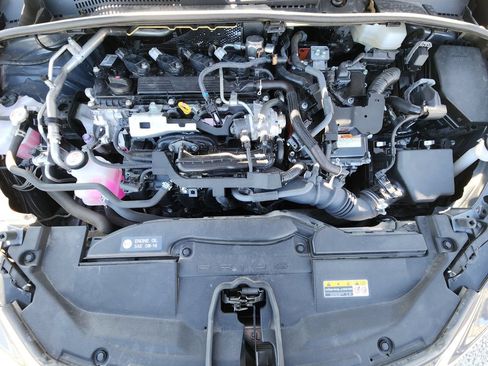 Used 2024 Toyota Prius Limited FWD image 23