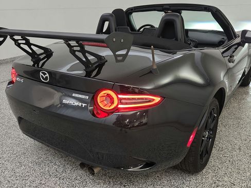 Used 2024 MAZDA MX-5 Miata Sport RWD image 16