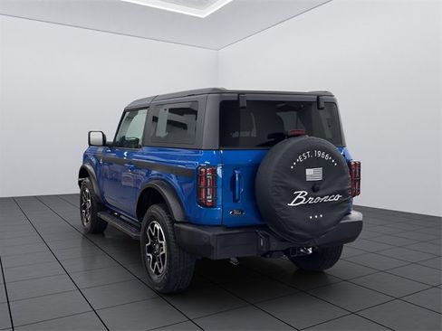 Used 2022 Ford Bronco Outer Banks image 4