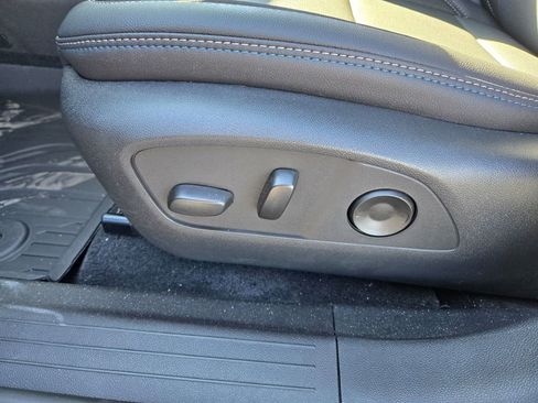 New 2026 Chevrolet Equinox EV LT image 15