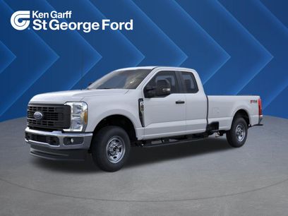 New 2026 Ford F250 XL w/ FX4 Off-Road Package