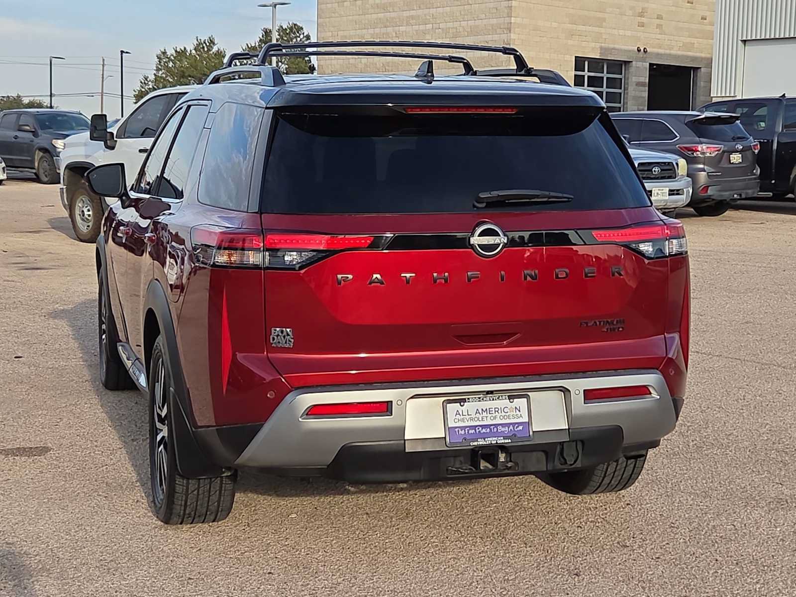 Used 2023 Nissan Pathfinder Platinum w/ Lighting Package (N92) AWD/4WD image 7