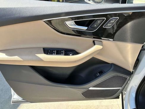 Used 2021 Audi Q7 3.0T Premium Plus w/ Premium Plus Package image 12