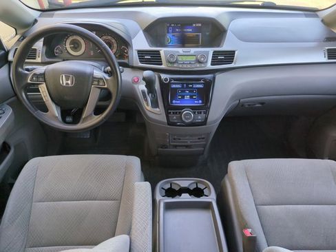 Used 2016 Honda Odyssey SE image 15