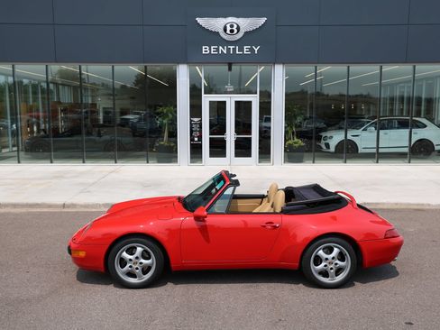 Used 1995 Porsche 911 Carrera RWD image 5