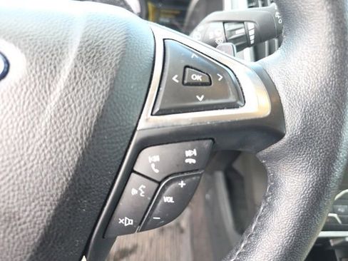 Used 2020 Ford Edge SEL w/ Convenience Package AWD/4WD image 11