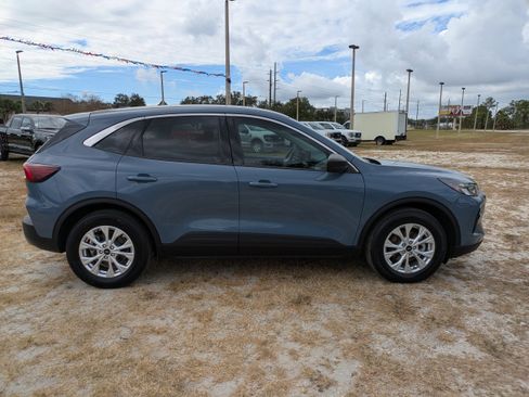 Used 2024 Ford Escape Active image 3